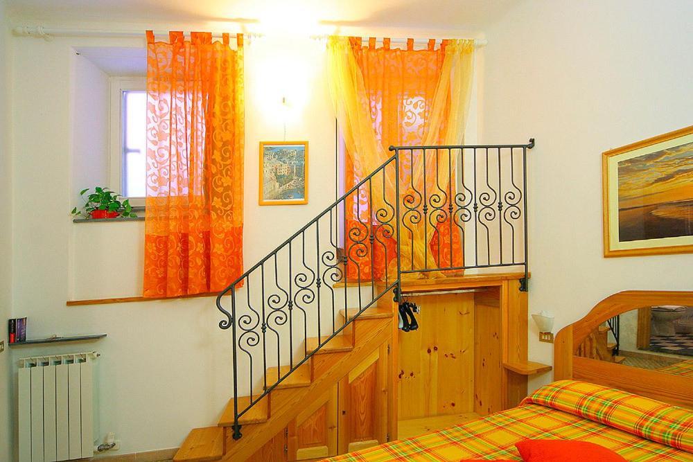 Francamaria Rooms Vernazza Quarto foto